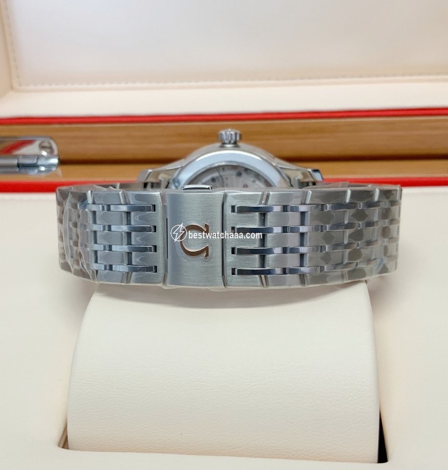 IMG_9081 Omega De Ville Hour Vision Mens watch Unisex Automatic Steel 433.10.41.21.03.001 Replica 4
