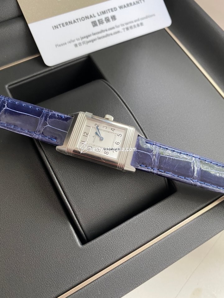 IMG_9081 Jaeger-LeCoultre Reverso Classic Small Womens watch Quartz Steel 2618540 Replica 4