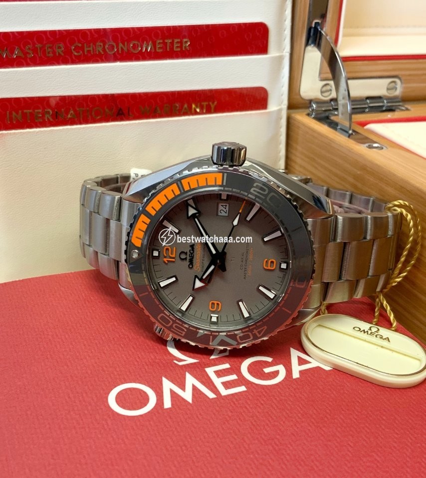IMG_9081 Omega Seamaster Planet Ocean Mens watch Unisex Automatic Titanium 215.90.44.21.99.001 Replica 4