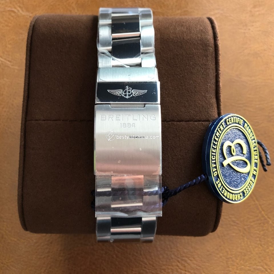 IMG_9081 Breitling Avenger Mens watch Unisex Automatic Steel A32395101C1A1 Replica 4