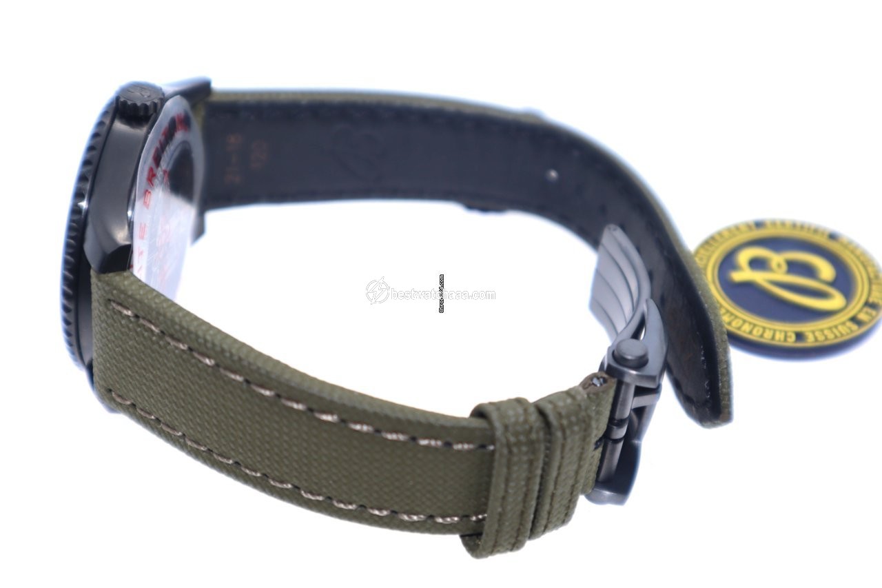 IMG_9081 Breitling Aviator 8 Mens watch Unisex Automatic Steel M173152A1L1X2 Replica 4