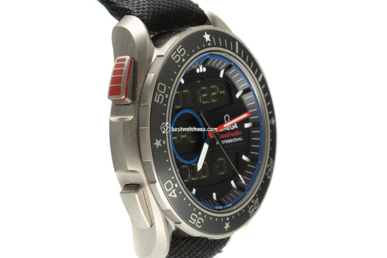 IMG_9081 Omega Speedmaster Skywalker X-33 Mens watch Unisex Quartz Ceramic 318.92.45.79.01.001 Replica 4