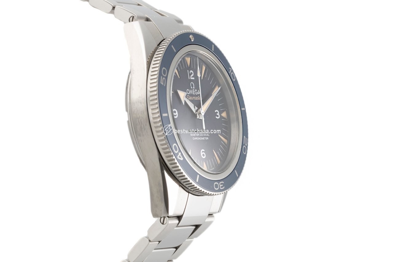 IMG_9081 Omega Seamaster 300 Mens watch Unisex Automatic Titanium 233.90.41.21.03.001 Replica 4
