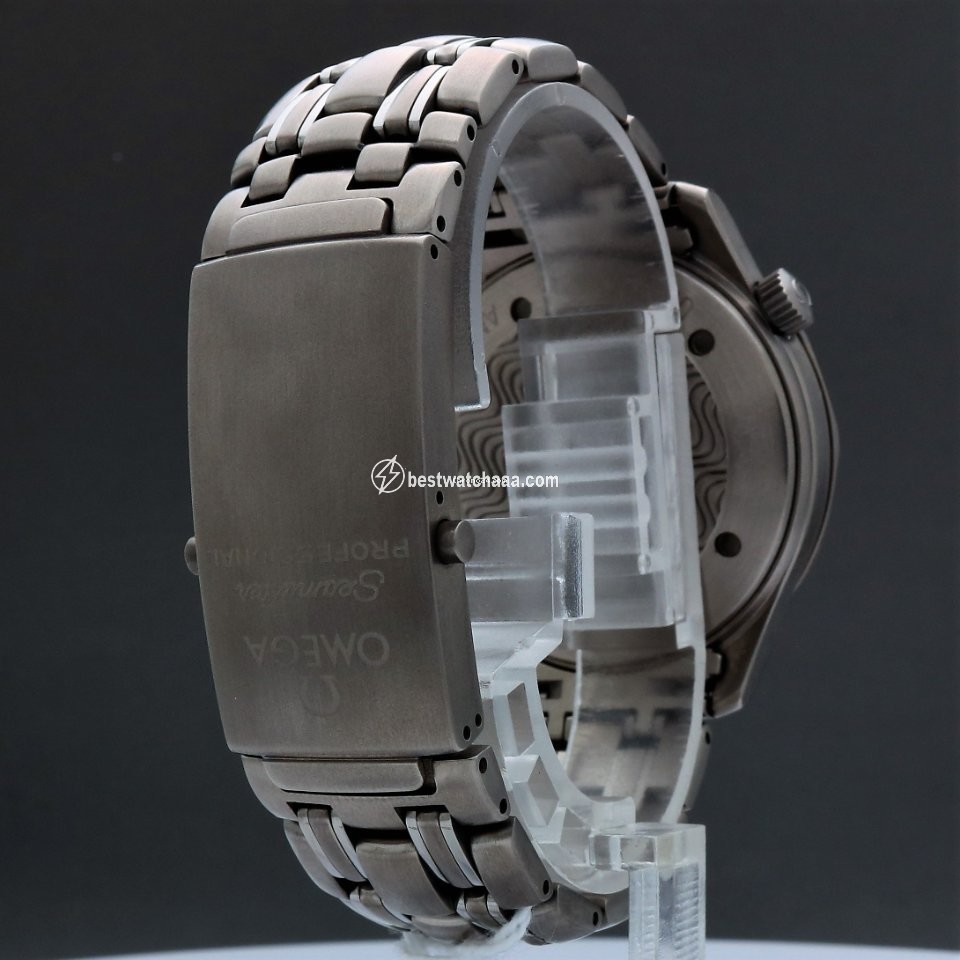 IMG_9081 Omega Seamaster Mens watch Unisex Automatic Titanium 2232.30 Replica 4