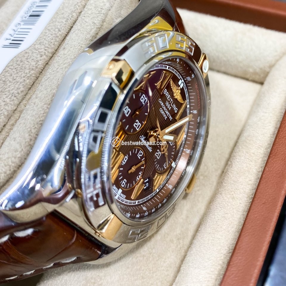 IMG_9081 Breitling Chronomat 44 Mens watch Unisex Automatic Gold Steel IB011012 Q567 Replica 4