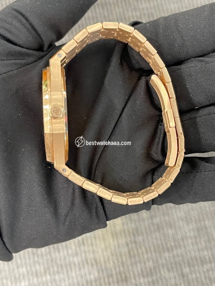 IMG_9081 Audemars Piguet Royal Oak Mens watch Unisex Automatic Rose gold 15413OR.YY.1220OR.01 Replica 4