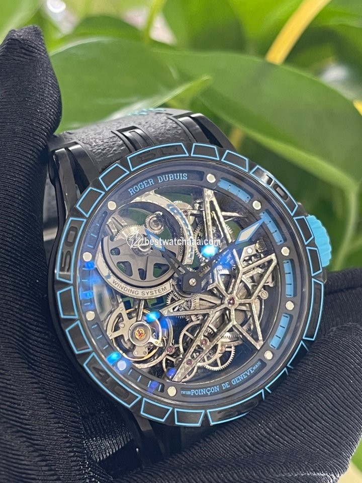 IMG_9081 Roger Dubuis Excalibur Mens watch Unisex Automatic Titanium RDDBEX0746 Replica 4