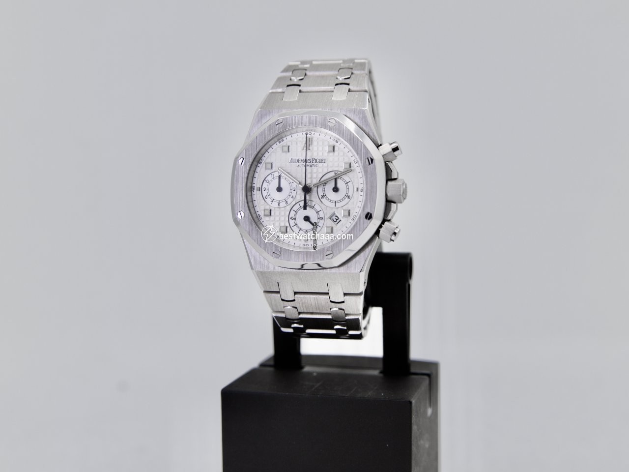 IMG_9081 Audemars Piguet Royal Oak Chronograph Automatic White gold 25960BC.OO.1185BC.01 Replica 4