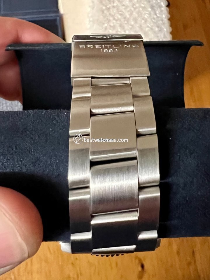 IMG_9081 Breitling Superocean 44 Mens watch Unisex Automatic Steel A17367A11L1W1 Replica 4