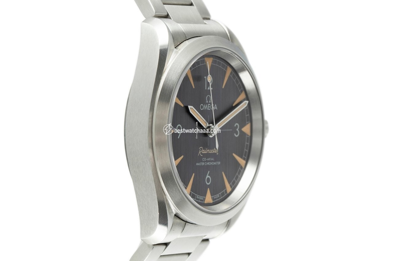 IMG_9081 Omega Seamaster Railmaster Mens watch Unisex Automatic Steel 220.12.40.20.01.001 Replica 4