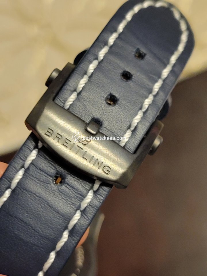 IMG_9081 Breitling Aviator 8 Mens watch Unisex Automatic M173154AC1C1X2 Replica 4