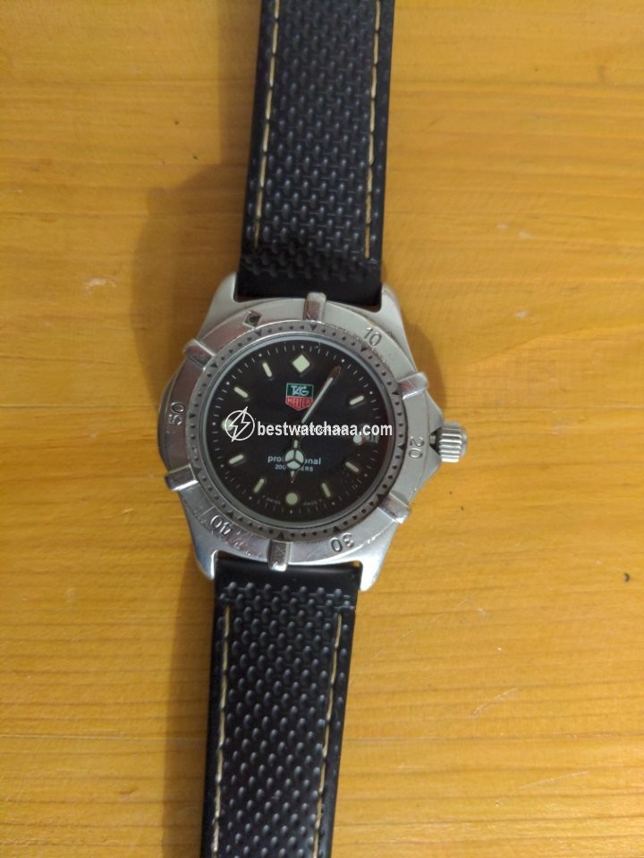 IMG_9081 TAG Heuer 2000 Quartz Steel 962.008R Replica 4
