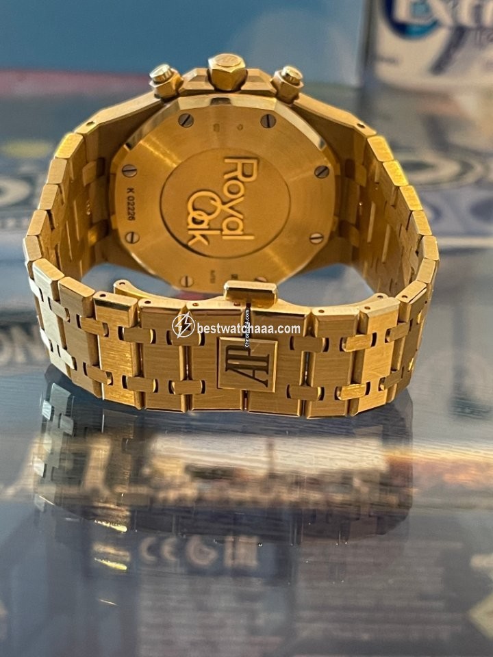 IMG_9081 Audemars Piguet Royal Oak Chronograph Mens watch Unisex Automatic Yellow gold 26331BA.OO.1220BA01 Replica 4