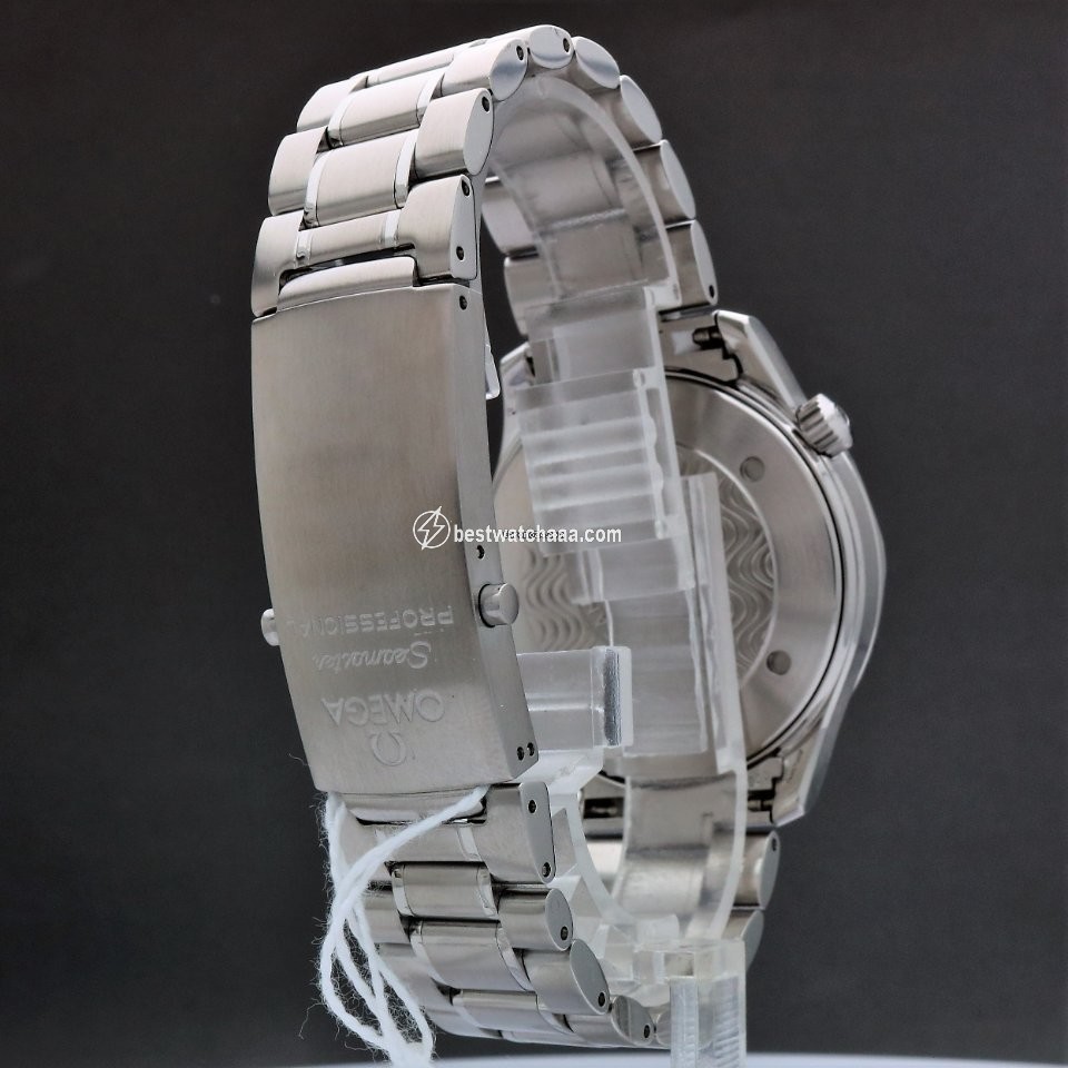 IMG_9081 Omega Seamaster Diver 300 M Mens watch Unisex Automatic Steel 2255.80 Replica 4