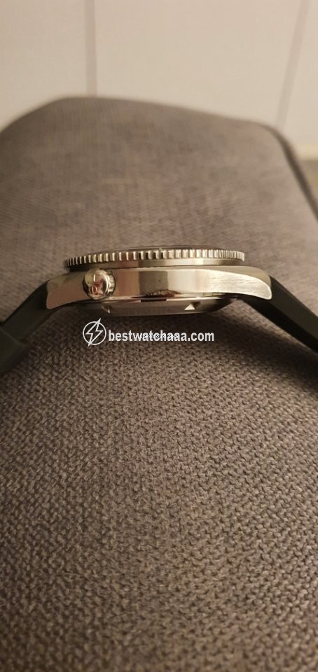 IMG_9081 Omega Seamaster Planet Ocean Mens watch Unisex Automatic Steel 2901.51.82 Replica 4
