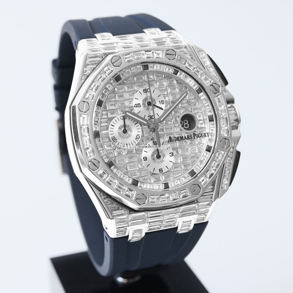 IMG_9081 Audemars Piguet Royal Oak Offshore Chronograph Mens watch Unisex Automatic White gold 26400SO.OO.A002CA.01-CASE-PAVE Replica 4