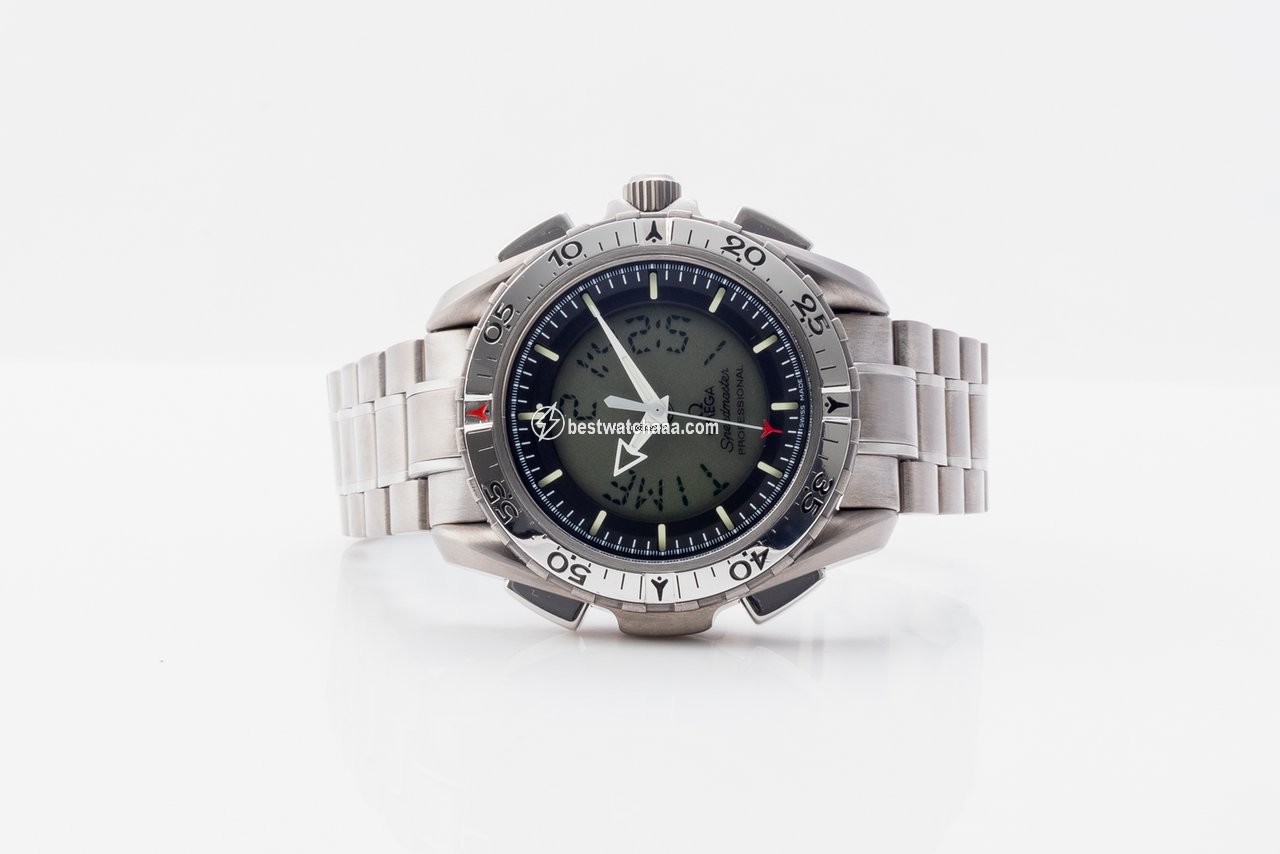 IMG_9081 Omega Speedmaster Titanium 39905006 Replica 4