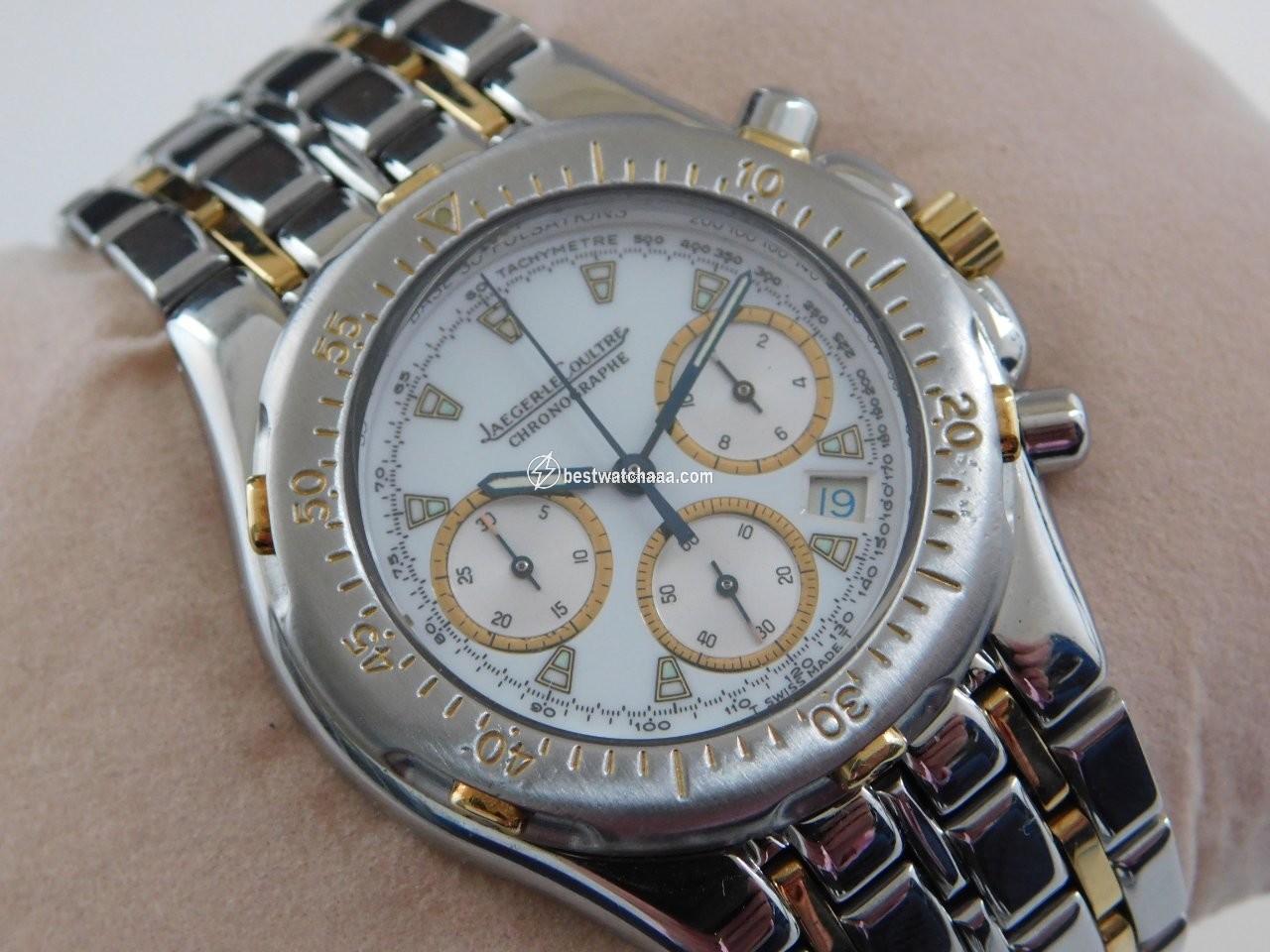 IMG_9081 Jaeger-LeCoultre Mens watch Unisex Quartz Gold Steel 305.5.31 Replica 4