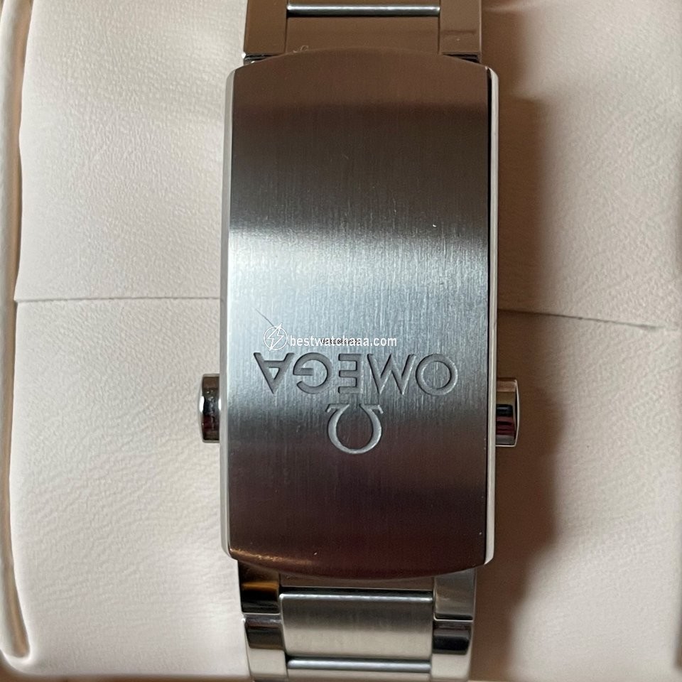 IMG_9081 Omega Seamaster 300 Mens watch Unisex Automatic Steel 234.30.41.21.03.001 Replica 4
