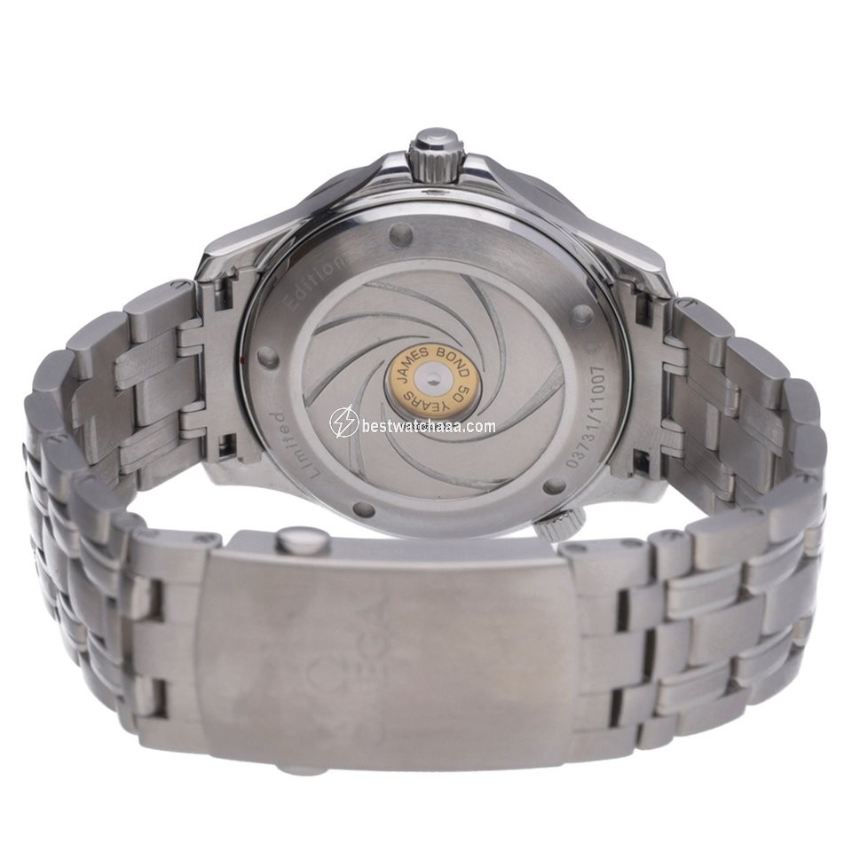 IMG_9081 Omega Seamaster Diver 300 M Mens watch Unisex Automatic Steel 212.30.41.20.01.005 Replica 4