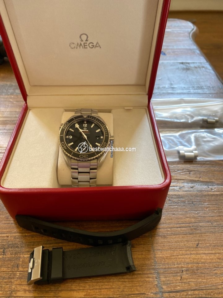IMG_9081 Omega Seamaster Planet Ocean Mens watch Unisex Automatic Steel 232.30.46.21.01.001 Replica 4