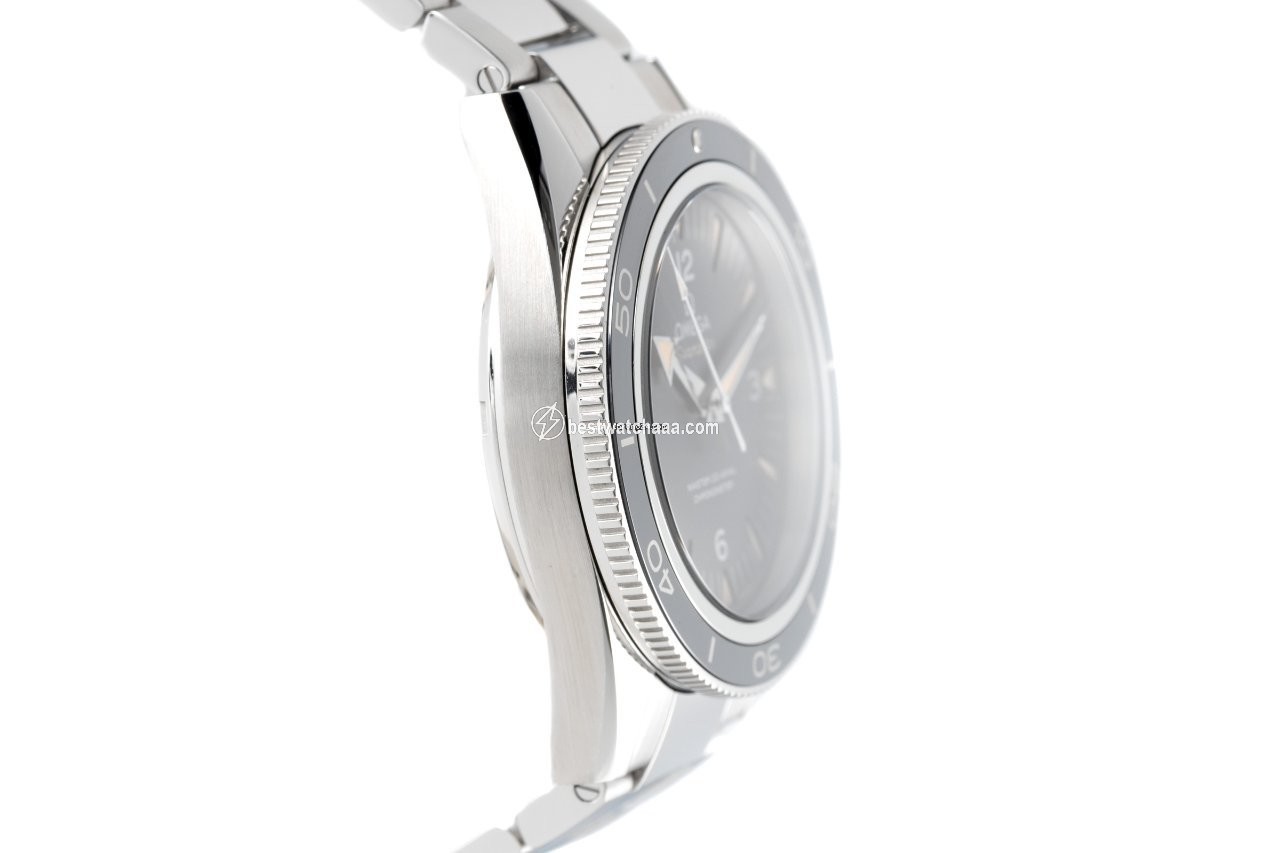 IMG_9081 Omega Seamaster 300 Mens watch Unisex Automatic Steel 233.30.41.21.01.001 Replica 4