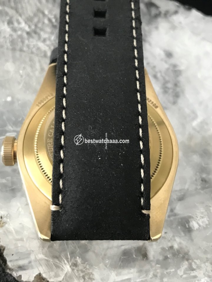 IMG_9081 Tudor Black Bay Bronze Mens watch Unisex Automatic Bronze 79250BA-0001 Replica 5