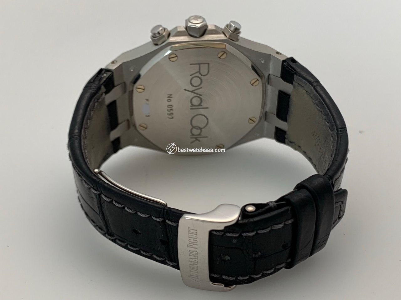 IMG_9081 Audemars Piguet Royal Oak Chronograph Mens watch Unisex Automatic White gold 26022BC.OO.D002CR.01 Replica 5
