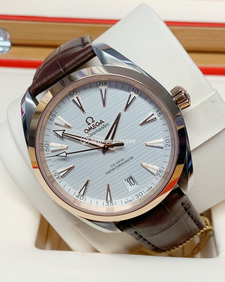 IMG_9081 Omega Seamaster Aqua Terra Mens watch Unisex Automatic Gold Steel 220.23.41.21.02.001 Replica 5