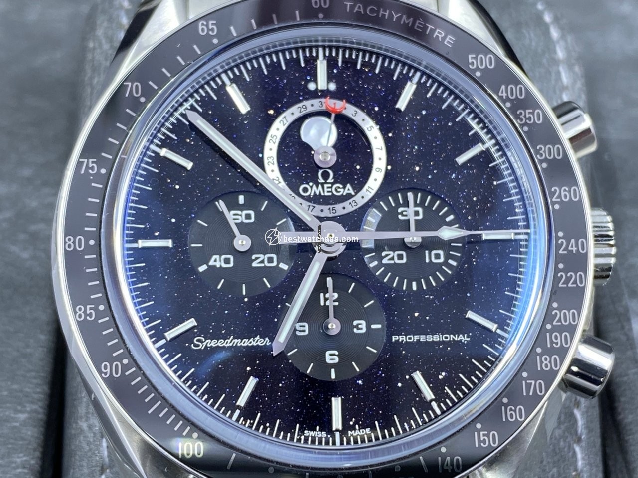 IMG_9081 Omega Speedmaster Professional Moonwatch Moonphase 31130443201001 Replica 5