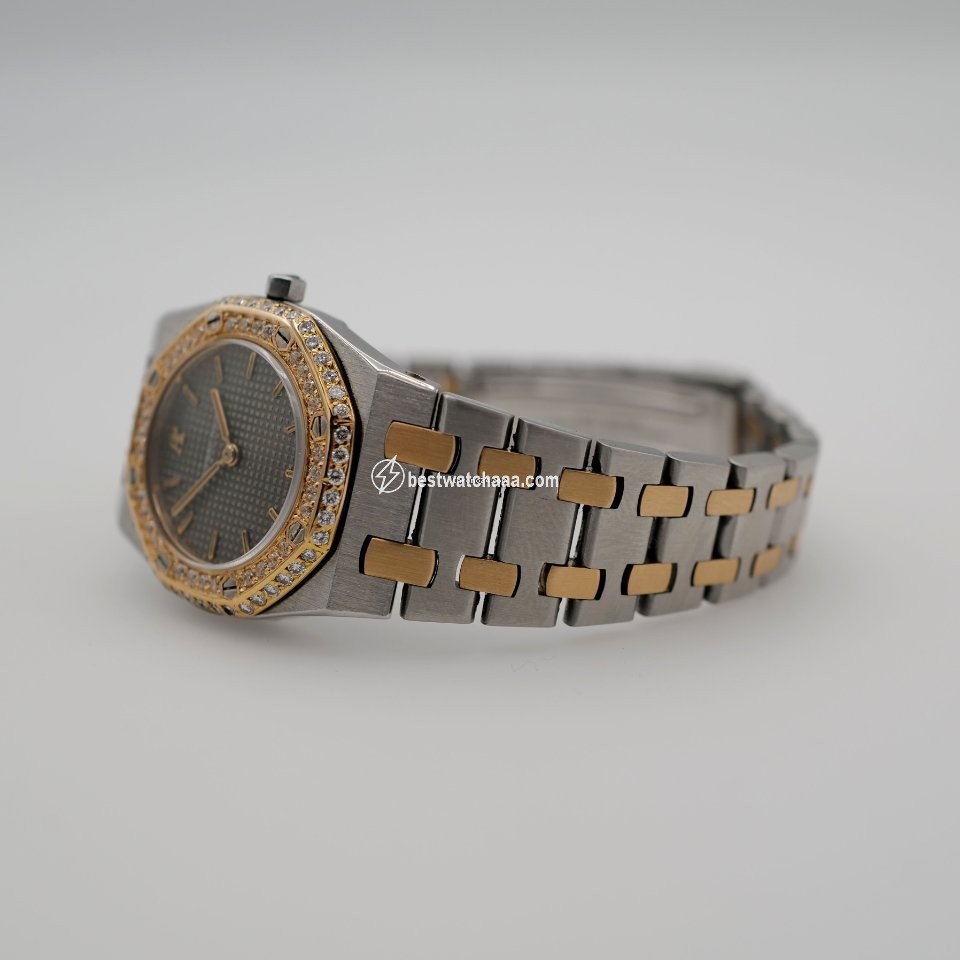 IMG_9081 Audemars Piguet Royal Oak Lady Womens watch Quartz Gold Steel 6007SA Replica 5
