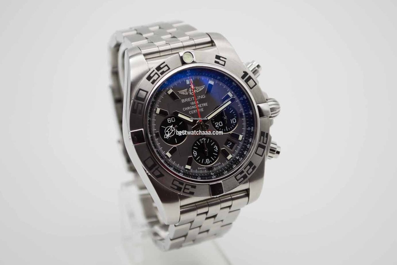 IMG_9081 Breitling Chronomat Mens watch Unisex Automatic Steel AB011610 BB08 Replica 5