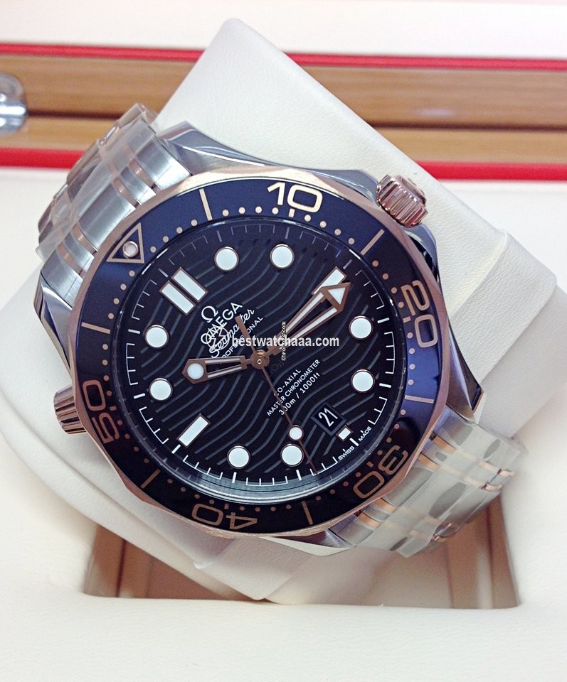 IMG_9081 Omega Seamaster Diver 300 M Mens watch Unisex Automatic Gold Steel 210.20.42.20.01.001 Replica 5