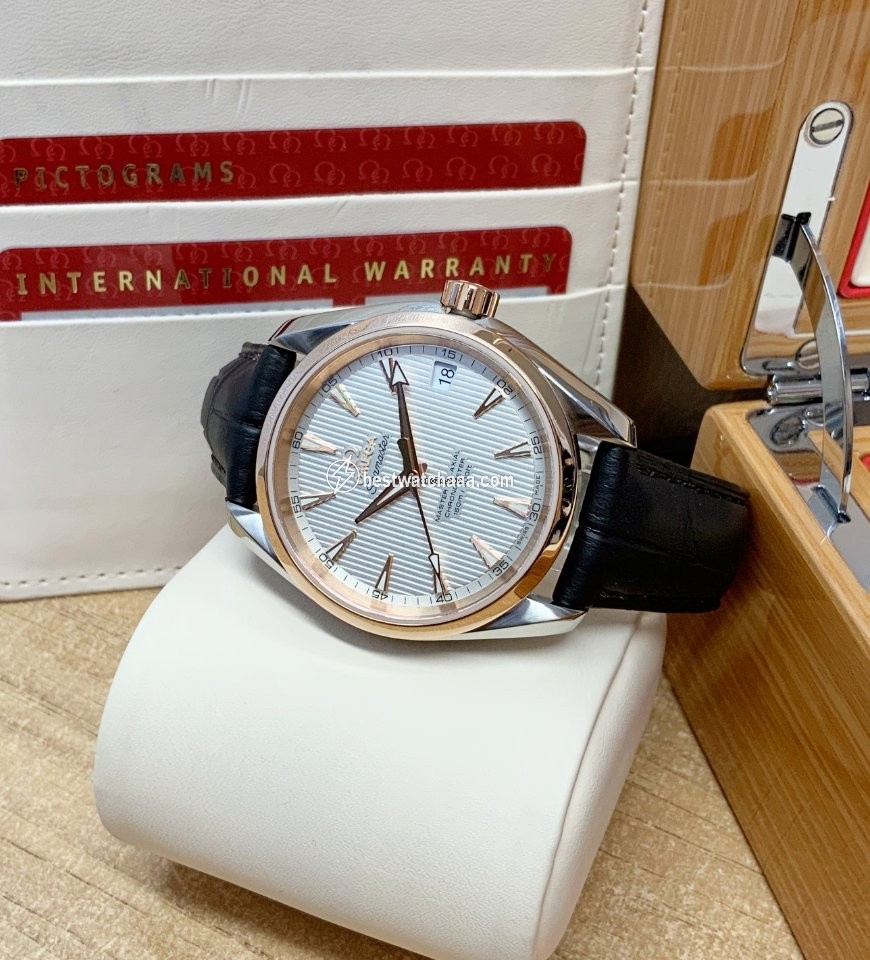IMG_9081 Omega Seamaster Aqua Terra Mens watch Unisex Automatic Gold Steel 231.23.39.21.02.001 Replica 5
