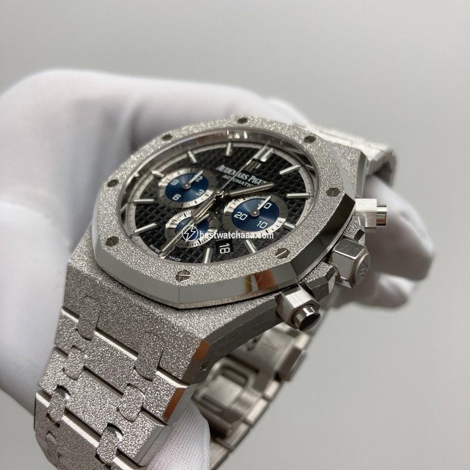 IMG_9081 Audemars Piguet Royal Oak Chronograph Mens watch Unisex Automatic White gold 26331BC.GG.1224BC.03 Replica 5