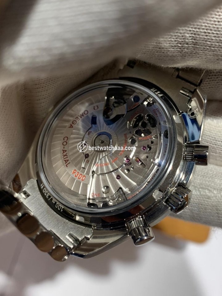 IMG_9081 Omega Speedmaster Professional Moonwatch Mens watch Unisex Automatic Titanium 311.90.44.51.03.001 Replica 5