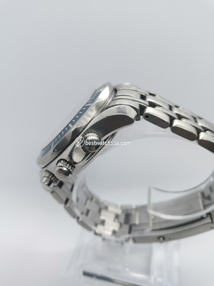 IMG_9081 Omega Seamaster Diver 300 M Mens watch Unisex Automatic Steel 2599.80.00 Replica 5