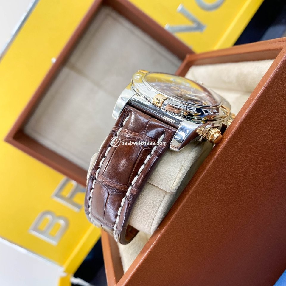 IMG_9081 Breitling Chronomat 44 Mens watch Unisex Automatic Gold Steel IB011012 Q567 Replica 5