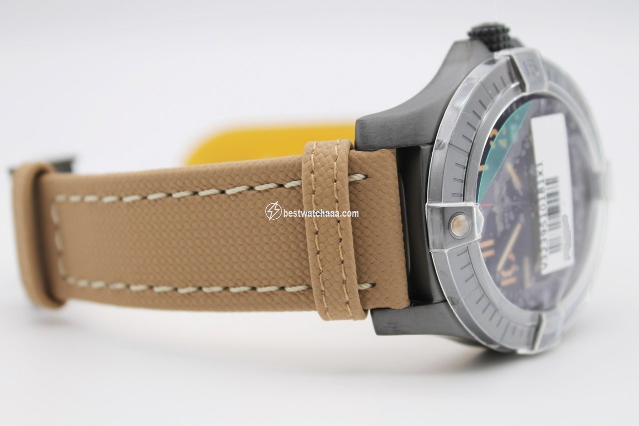 IMG_9081 Breitling Avenger Mens watch Unisex Automatic Titanium V32395101 B1X1 Replica 5