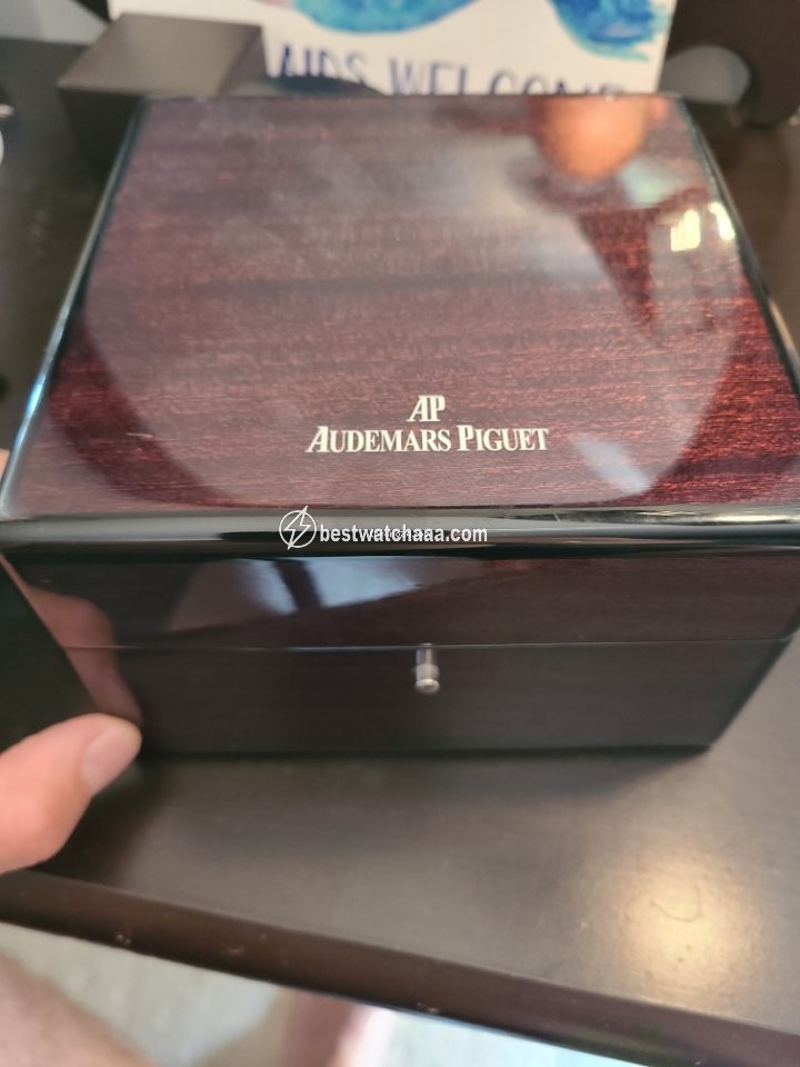 IMG_9081 Audemars Piguet Royal Oak Offshore Chronograph Mens watch Unisex Automatic Titanium 25721TI.O.1000TI.01 Replica 5
