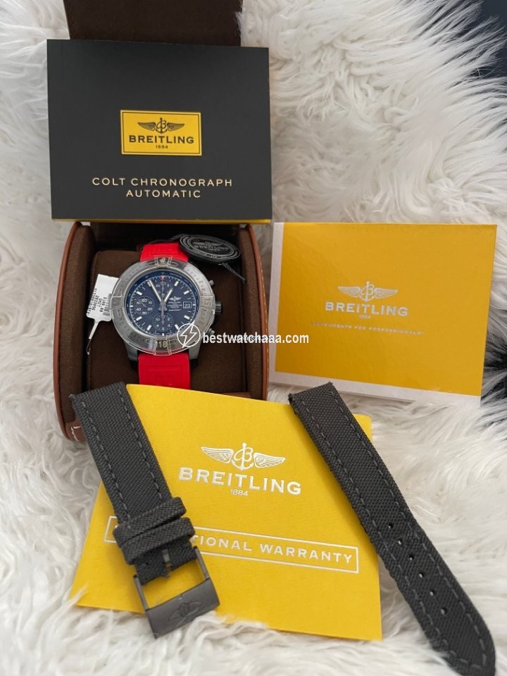 IMG_9081 Breitling Colt Chronograph Automatic Mens watch Unisex Automatic Steel M1338810.BF01.109W.M20BASA.1 Replica 5