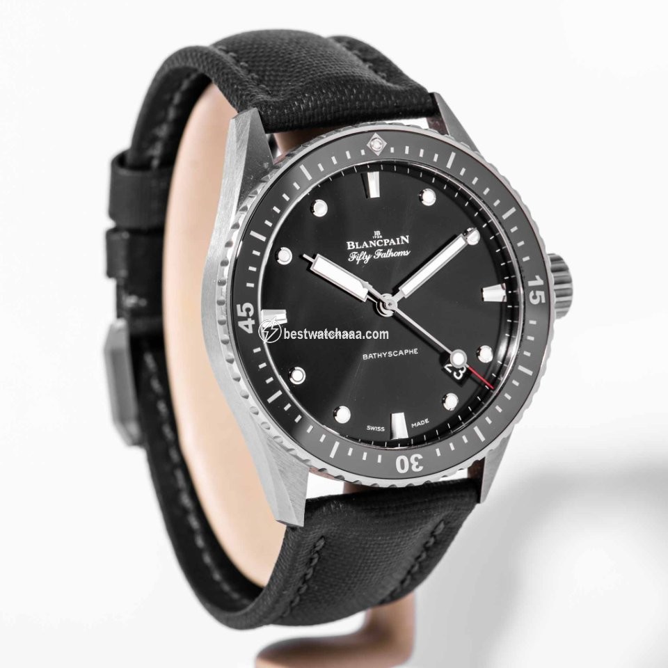 IMG_9081 Blancpain Fifty Fathoms Bathyscaphe Mens watch Unisex Automatic Titanium 5000-1230-B52A Replica 5