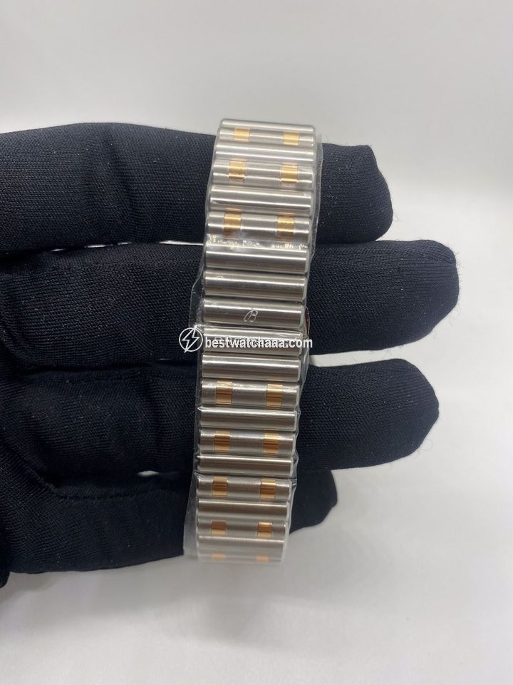 IMG_9081 Breitling Chronomat Womens watch Quartz Gold Steel U77310591A1U1 Replica 5