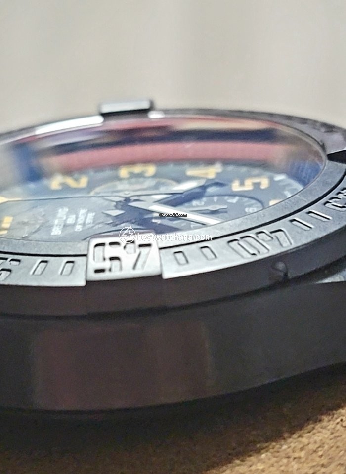 IMG_9081 Breitling Avenger Hurricane Mens watch Unisex Automatic XB0170E4|BF29|257S|X20D.4 Replica 5