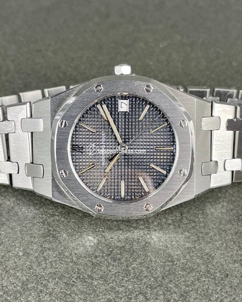 IMG_9081 Audemars Piguet Royal Oak Mens watch Unisex Quartz Steel 6023ST Replica 5
