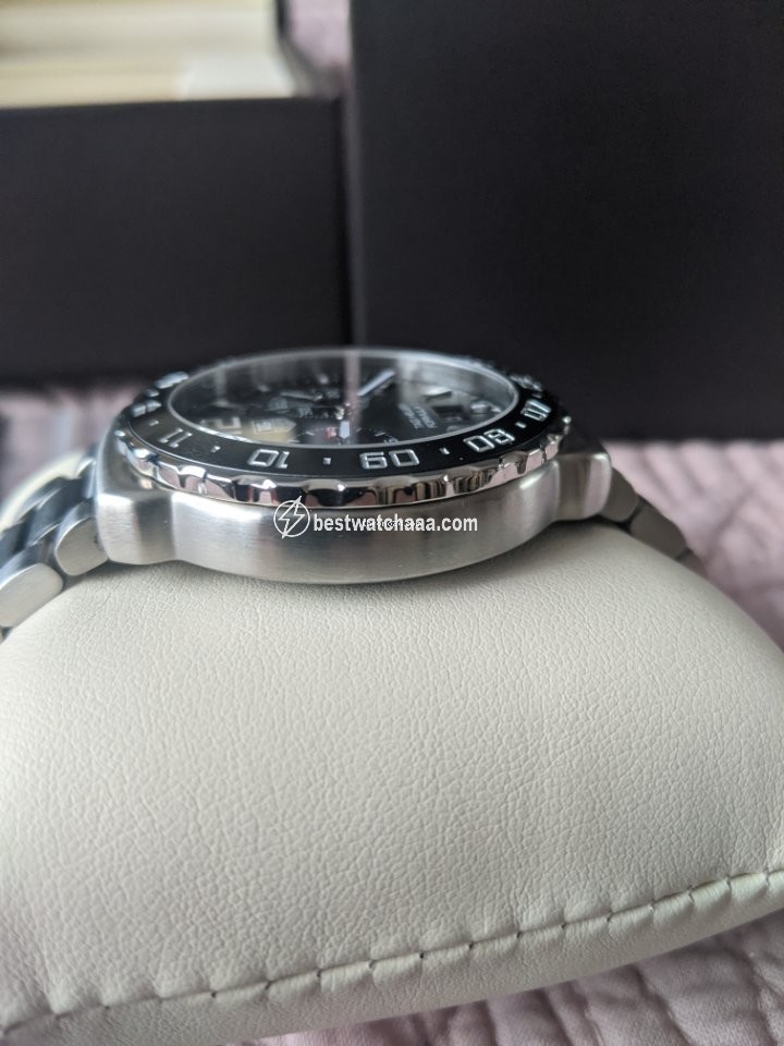 IMG_9081 TAG Heuer Formula 1 Quartz Quartz Steel WAU111C Replica 5
