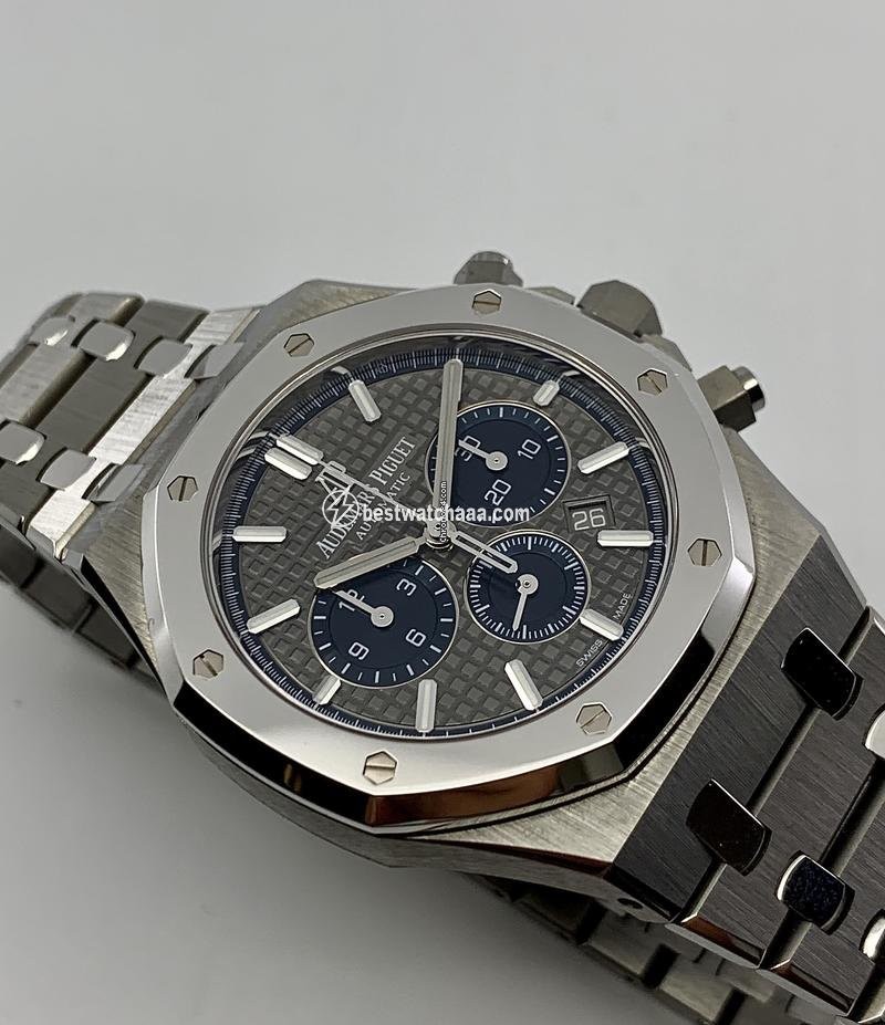 IMG_9081 Audemars Piguet Royal Oak Chronograph Automatic Titanium 26331IP.00.1220IP.01 Replica 5