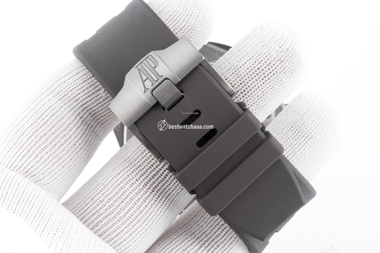 IMG_9081 Audemars Piguet Royal Oak Offshore Chronograph Mens watch Unisex Automatic Titanium 26400IO.OO.A004CA.01 Replica 5