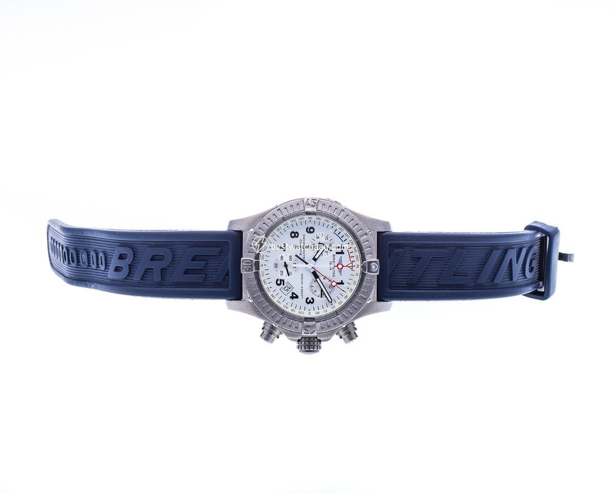 IMG_9081 Breitling Avenger Mens watch Unisex Quartz Titanium E73360 Replica 5