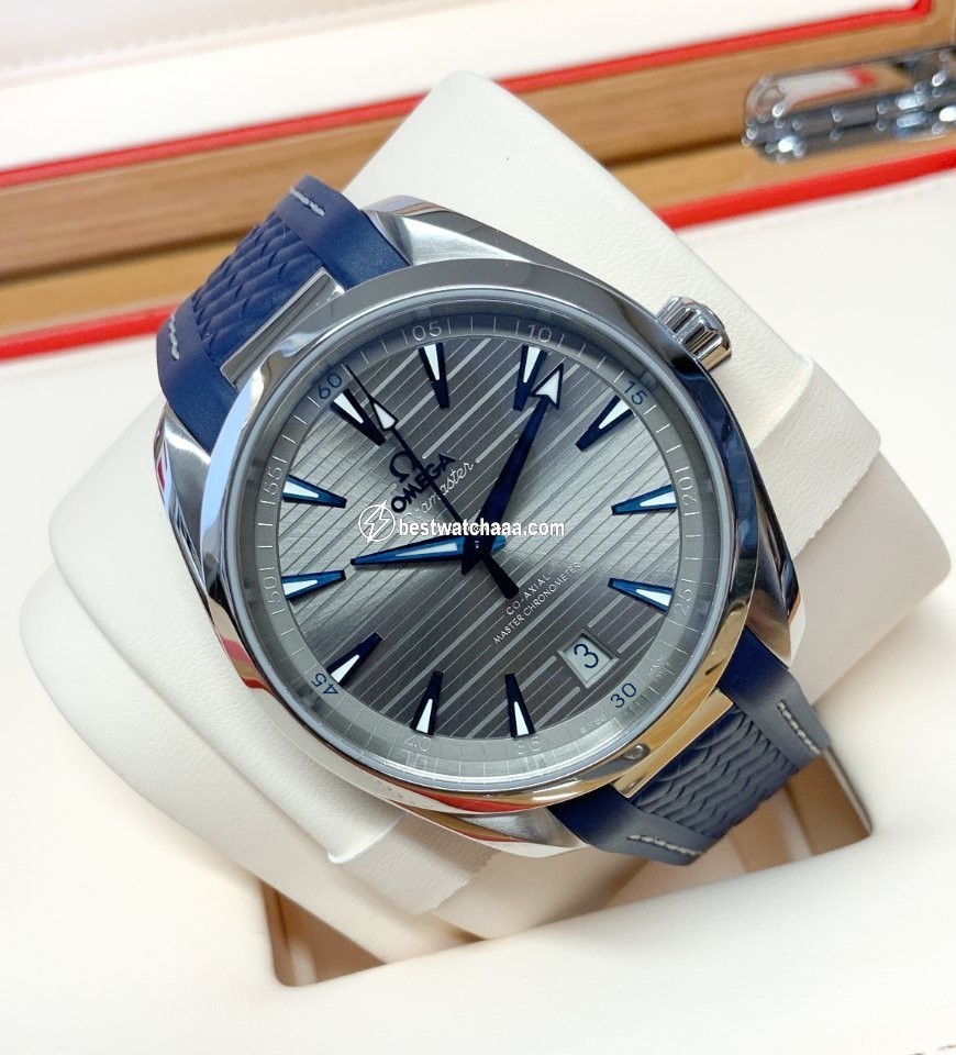 IMG_9081 Omega Seamaster Aqua Terra Mens watch Unisex Automatic Steel 220.12.41.21.06.001 Replica 6